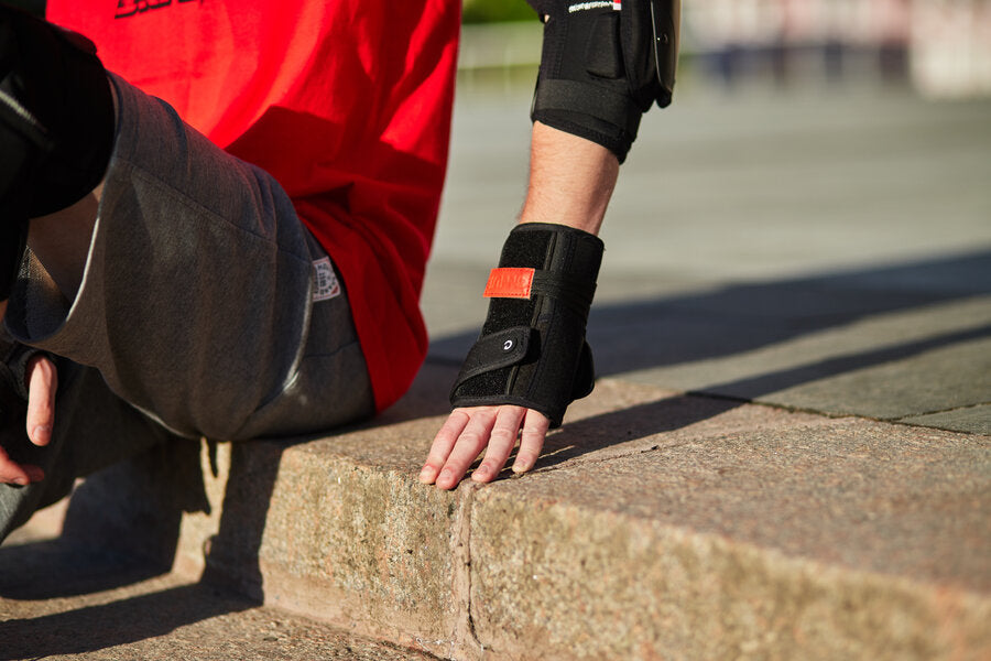 ST Evo Wristguard