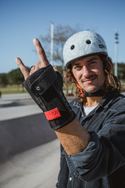 ST Evo Wristguard