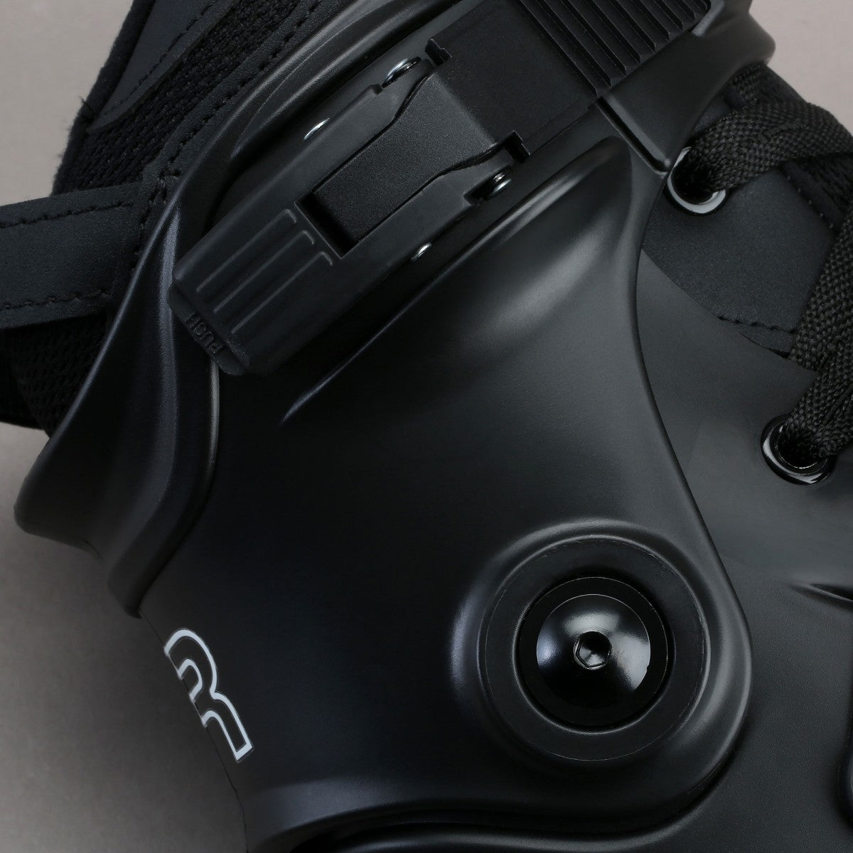FR3 80 Black