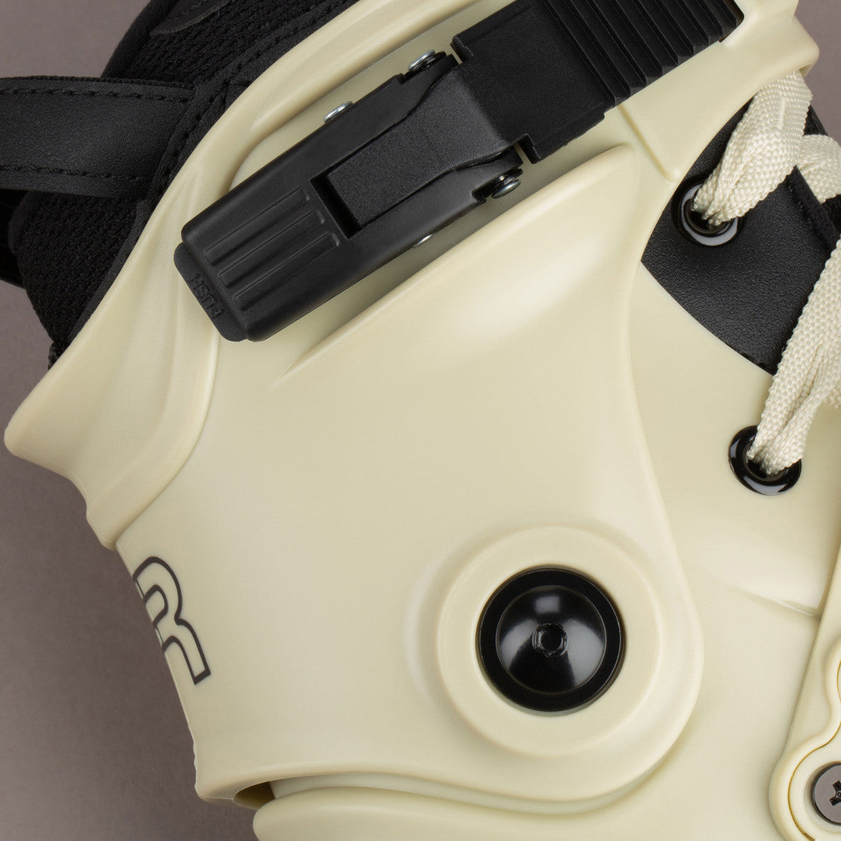 FR Skates FR3 80 Sand urban freeride inline skates with rockerable X3R frame.