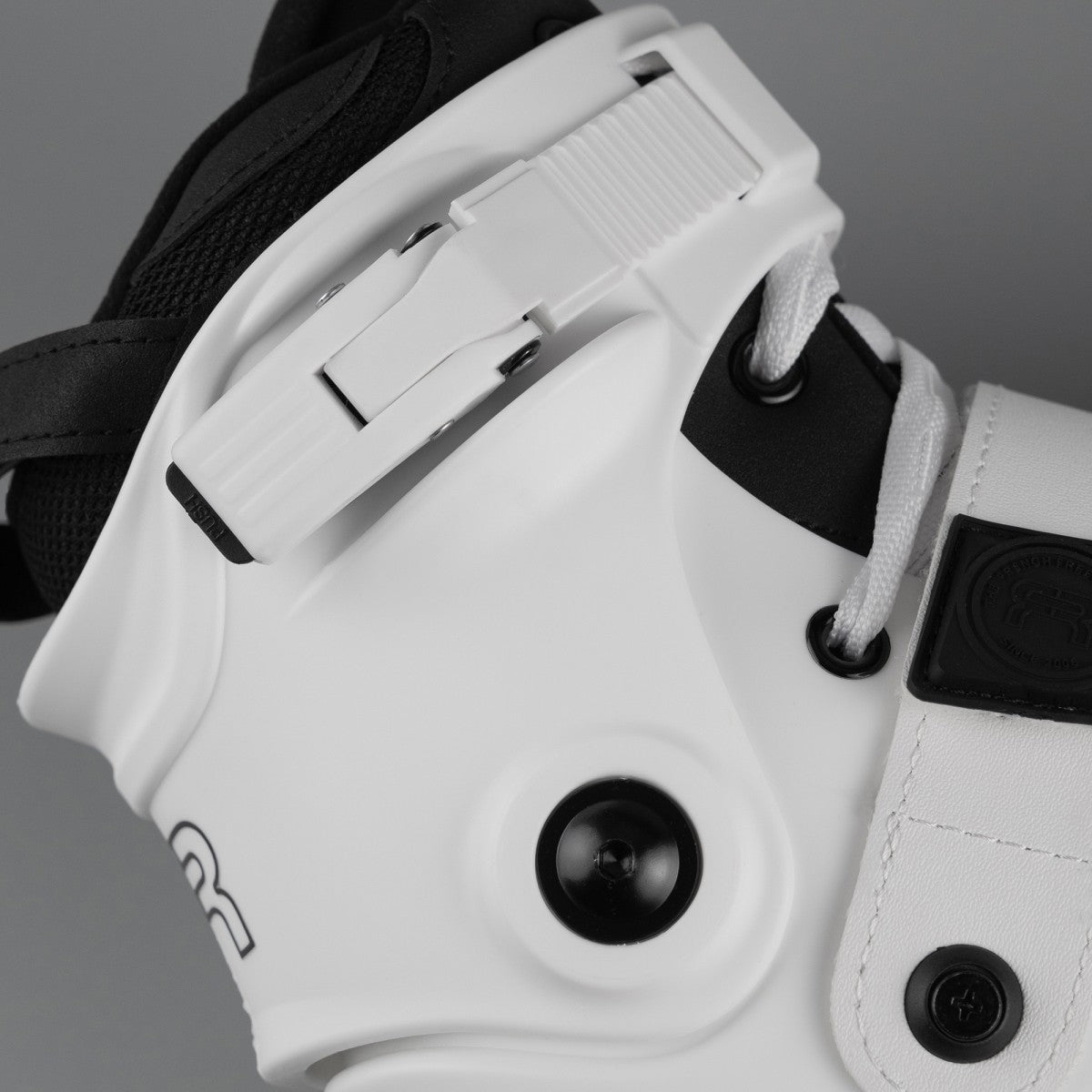 FR Skates FRX 80 White urban freeride inline skates 4x80 for urban, city skating and freestyle