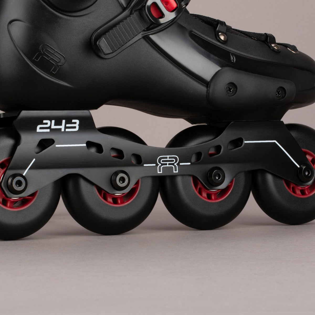 FR Skates FRXP 80 Black freeride inline skates 4x80 for urban and city skating.