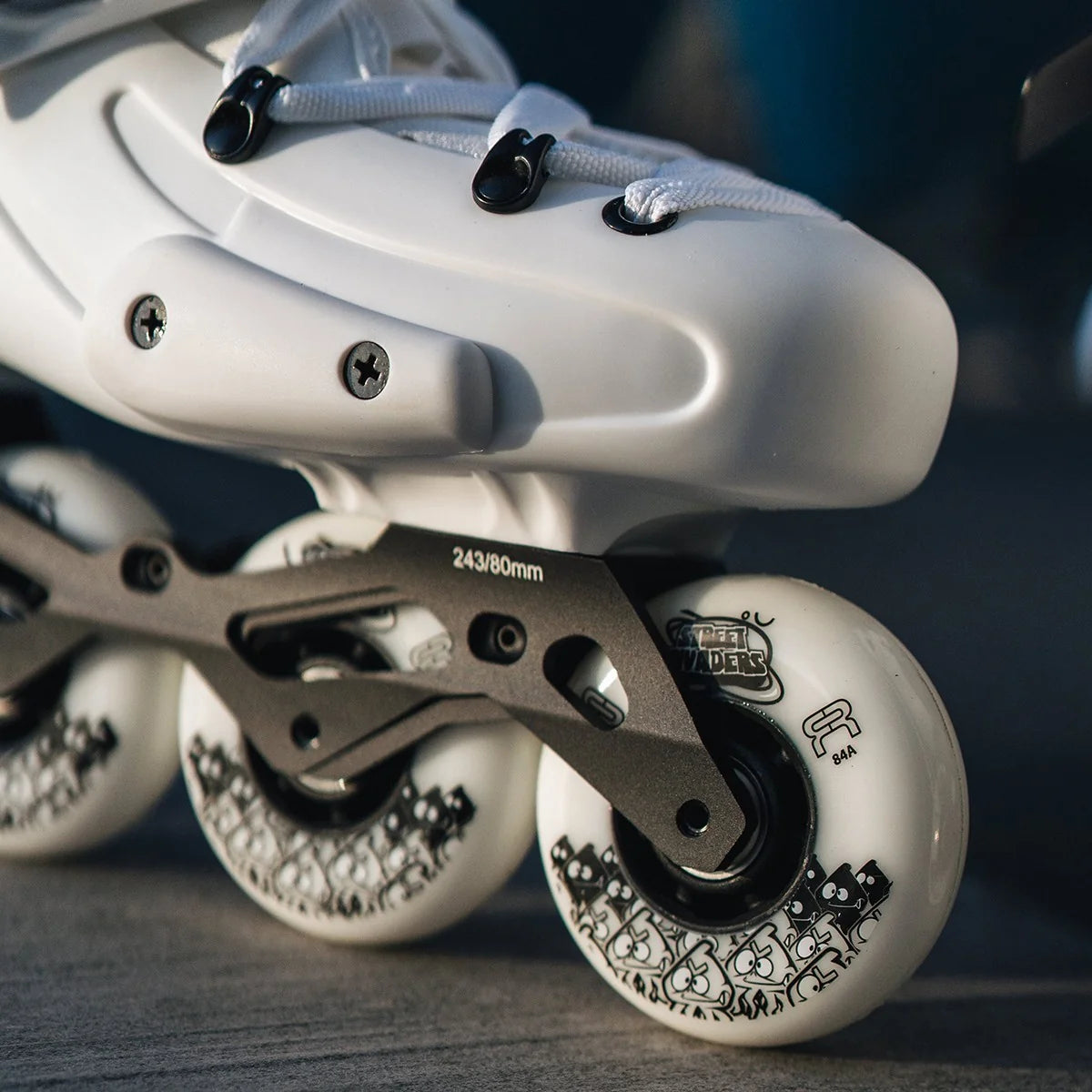 FR Skates FR1 80 Deluxe Intuition White freeride inline skates for advanced skaters